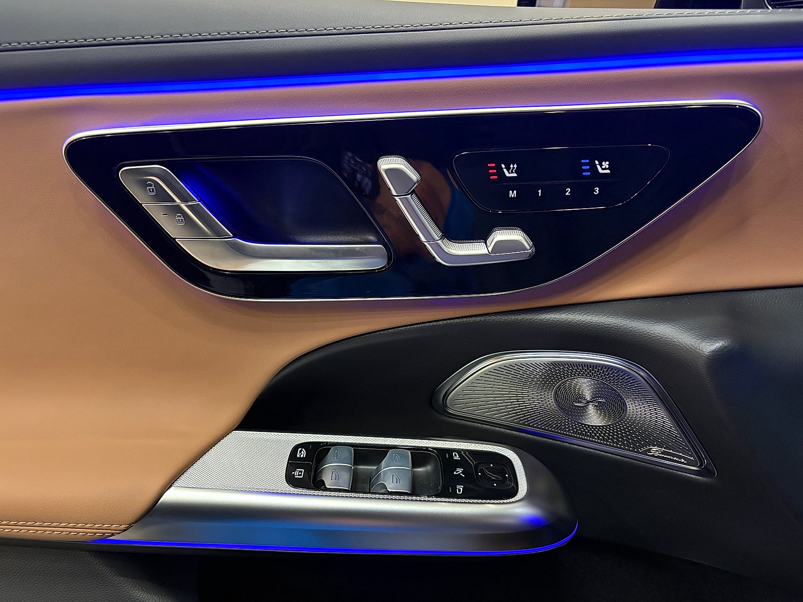 New 2027 Mercedes-Benz E 450 4MATIC Sedan image 8