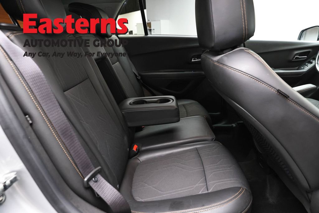 Used 2018 Chevrolet Trax LT w/ LT Convenience Package image 22