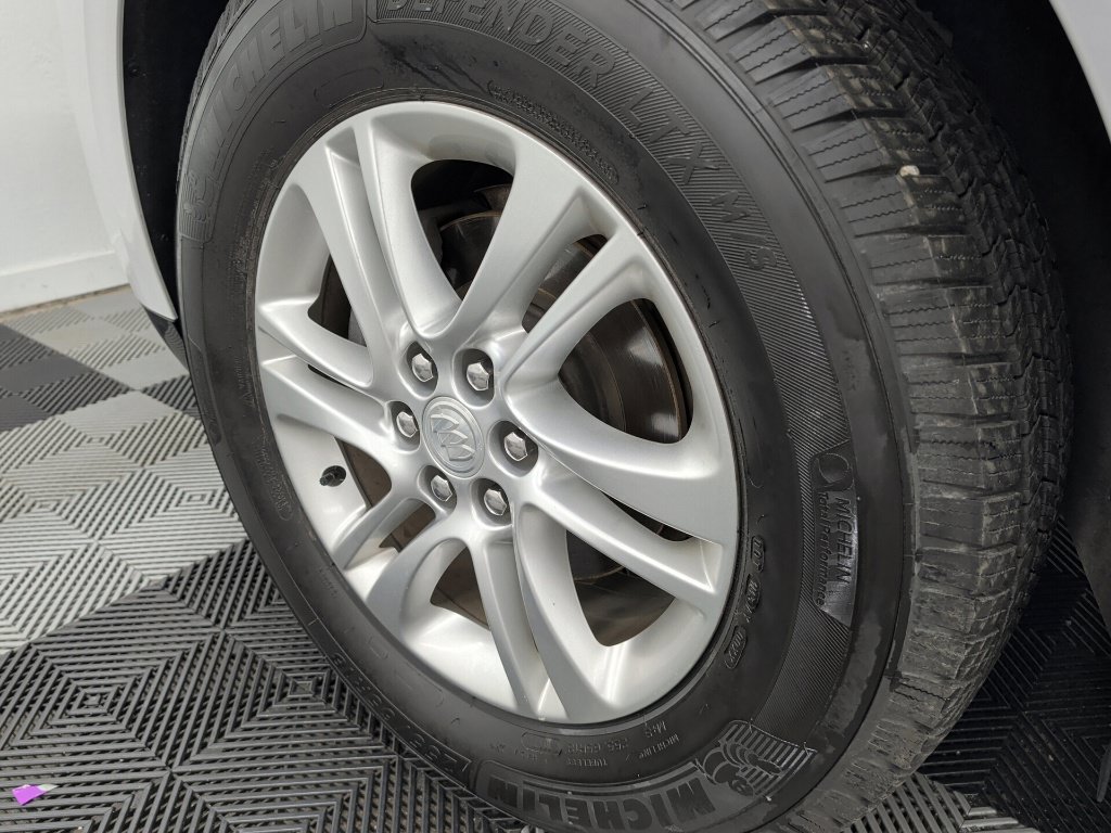 Used 2019 Buick Enclave Essence FWD image 42