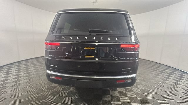 Used 2022 Jeep Wagoneer Series II AWD/4WD image 3