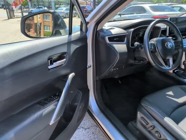 Certified 2025 Toyota Corolla Cross XLE FWD image 10