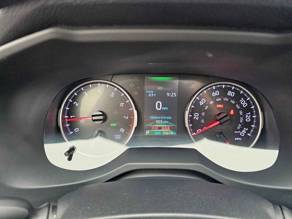 Used 2020 Toyota RAV4 XLE Premium image 20