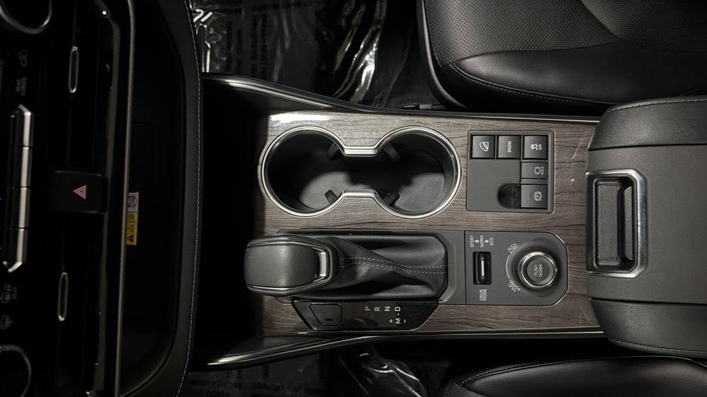 Used 2023 Toyota Highlander Platinum AWD/4WD image 21