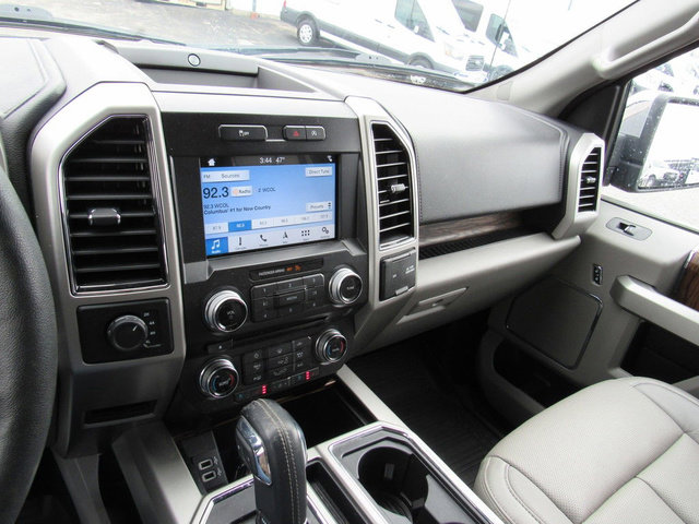 Used 2018 Ford F150 Lariat w/ Equipment Group 502A Luxury image 31