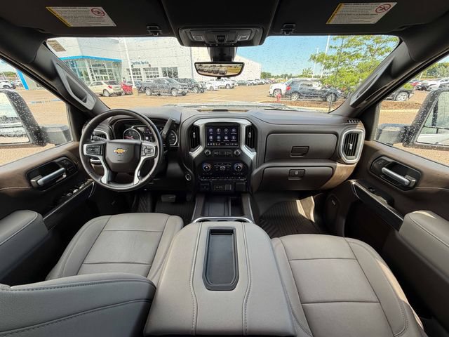 Used 2021 Chevrolet Silverado 3500 LTZ AWD/4WD image 30