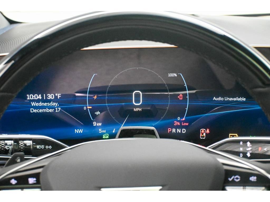 New 2026 Cadillac Optiq Luxury 2 image 22