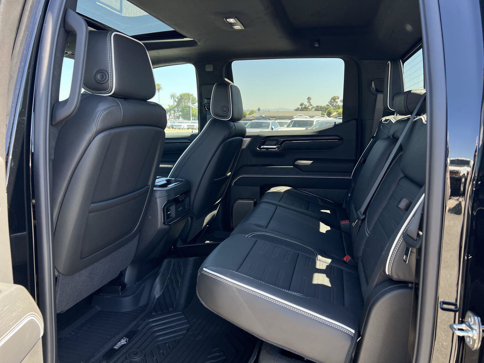 New 2026 GMC Sierra 1500 AT4X w/ AT4X AEV Edition AWD/4WD image 28