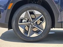 Used 2026 Hyundai Tucson SEL Plus FWD image 7