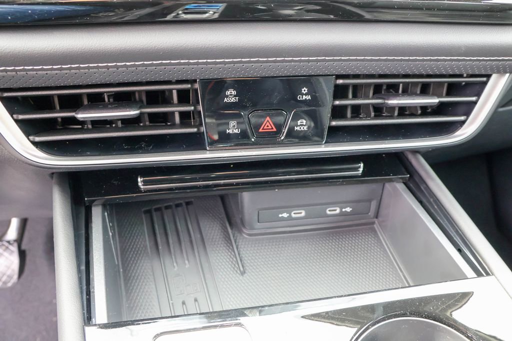 New 2025 Volkswagen Atlas SE image 29