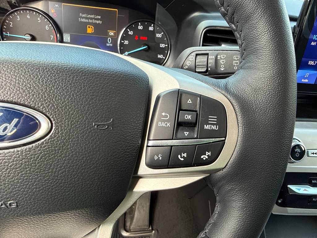 Used 2023 Ford Explorer XLT w/ Equipment Group 202A AWD/4WD image 28