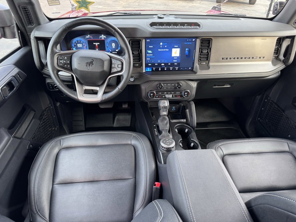 Used 2025 Ford Bronco Badlands image 5