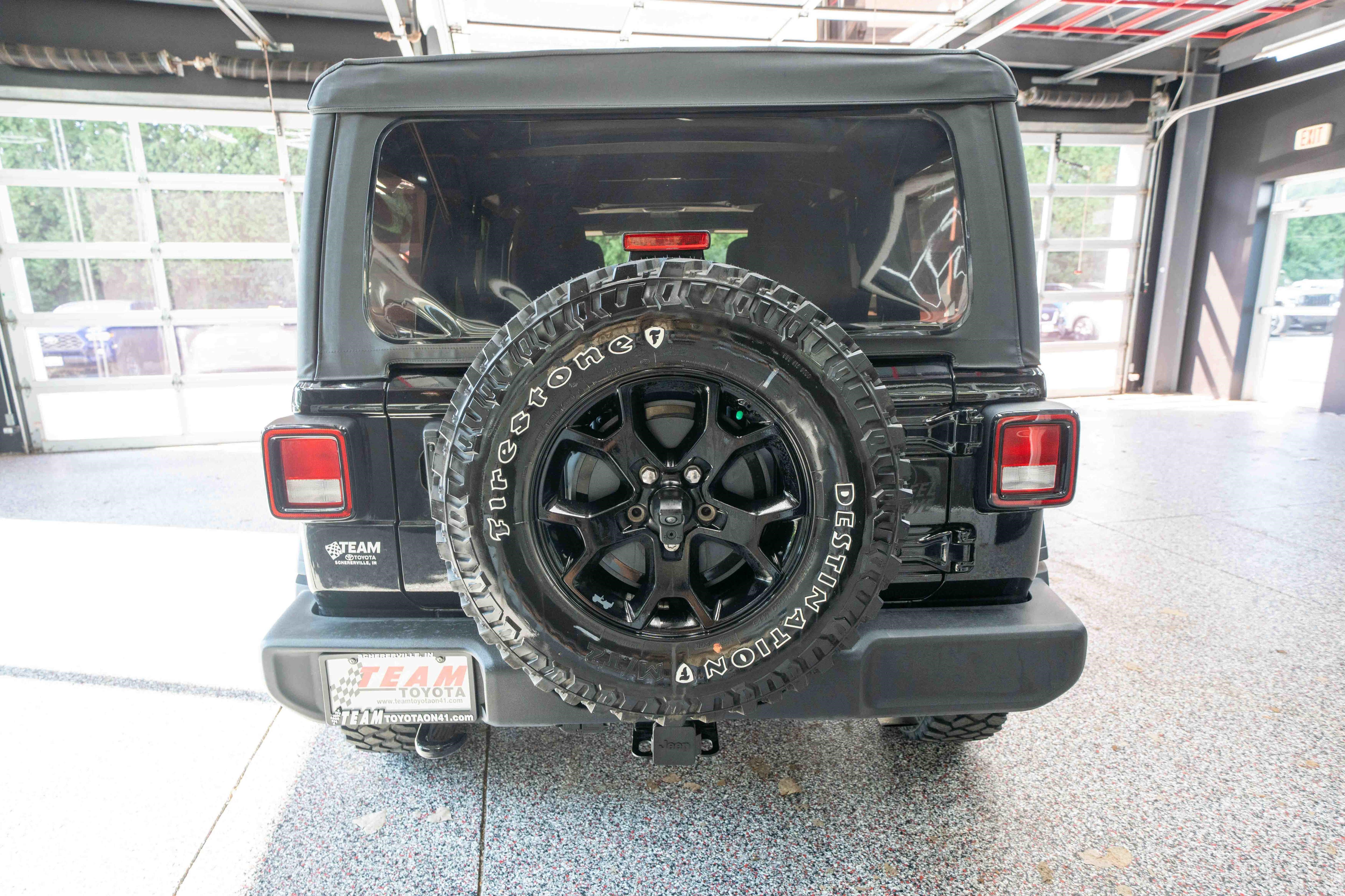 Used 2021 Jeep Wrangler Unlimited Sport AWD/4WD image 3