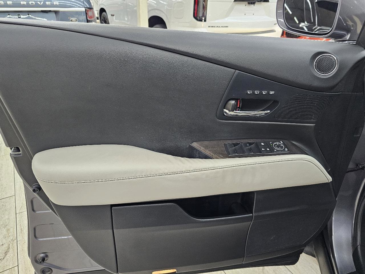 Used 2013 Lexus RX 350 FWD w/ Navigation Pkg image 39
