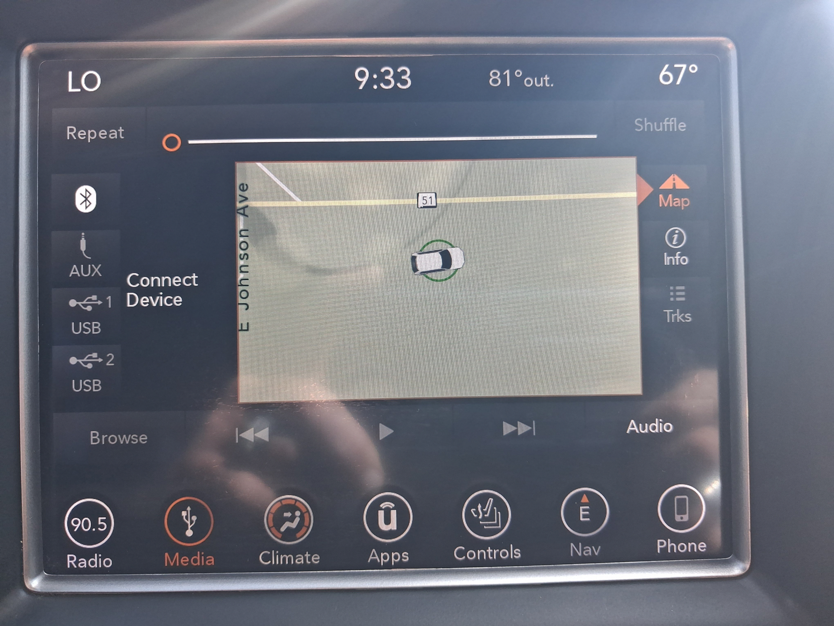 Used 2018 Jeep Grand Cherokee Altitude AWD/4WD image 16