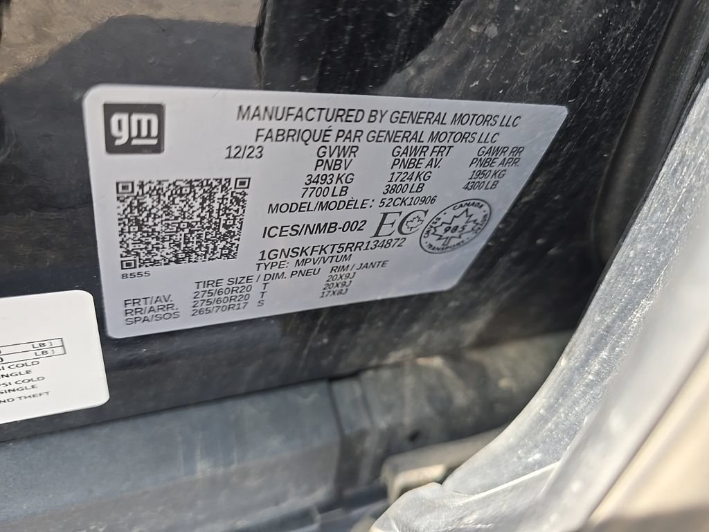 Used 2024 Chevrolet Suburban Premier AWD/4WD image 15