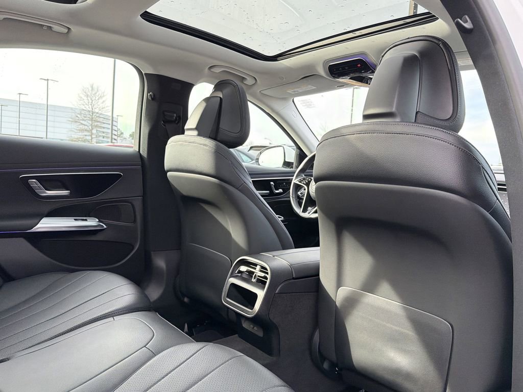 Certified 2025 Mercedes-Benz E 350 4MATIC Sedan image 18