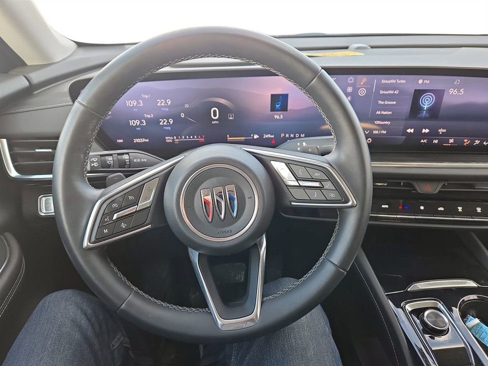 Used 2024 Buick Envision Preferred image 14