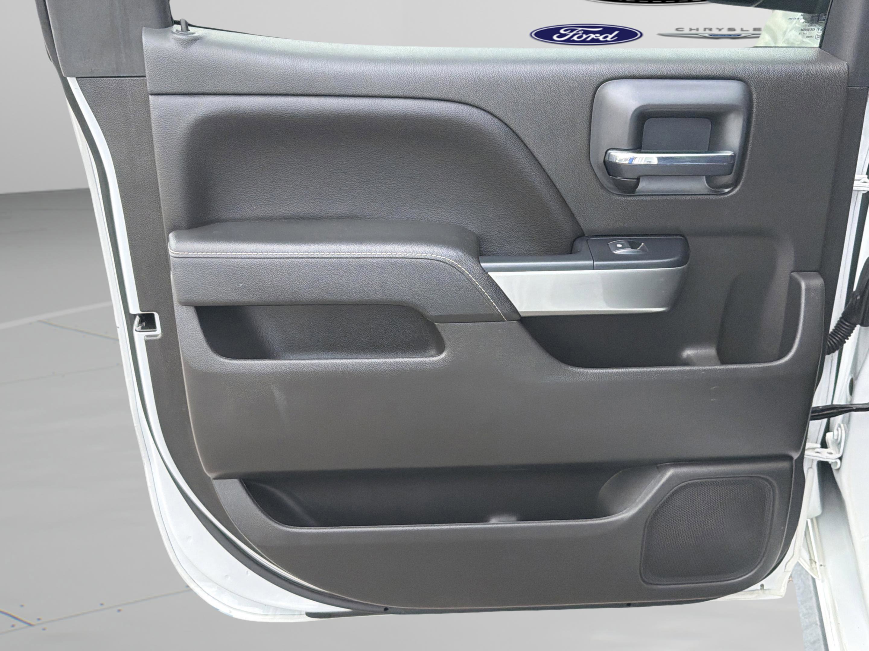 Used 2018 Chevrolet Silverado 1500 LT w/ All Star Edition image 24