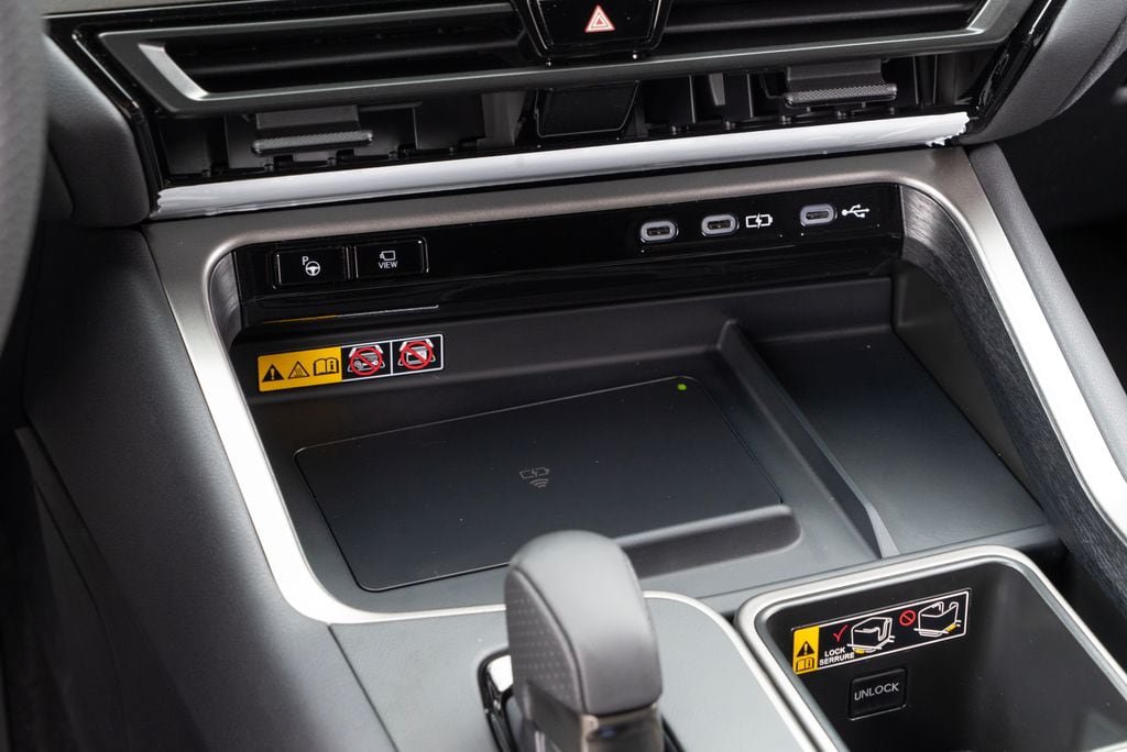 New 2026 Lexus TX 500h AWD image 26