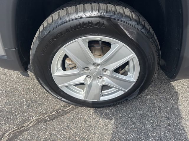 Used 2022 Jeep Compass Latitude w/ Convenience Group AWD/4WD image 30