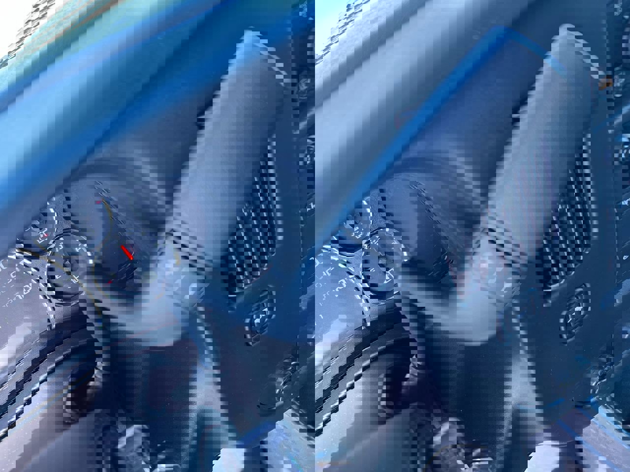 Used 2018 Chevrolet Express 3500 LT w/ LT Preferred Equipment Group image 22