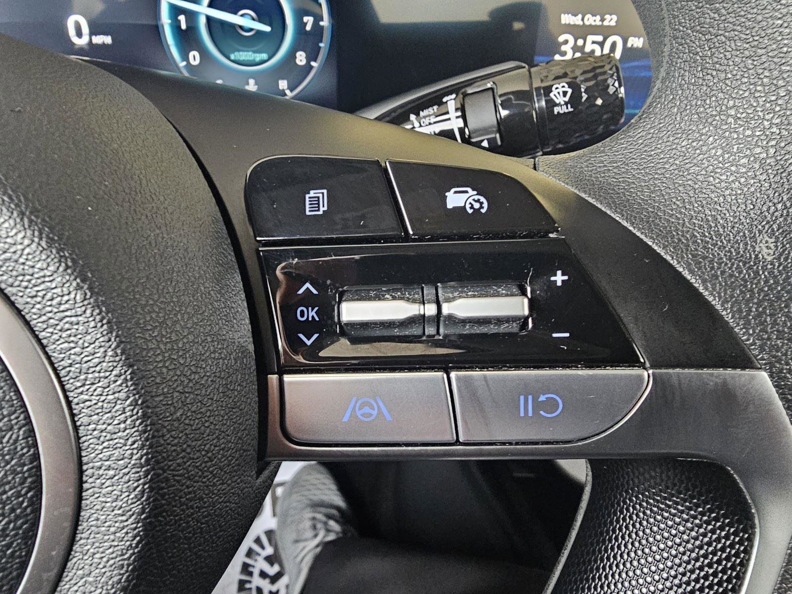 Used 2024 Hyundai Elantra SEL image 32