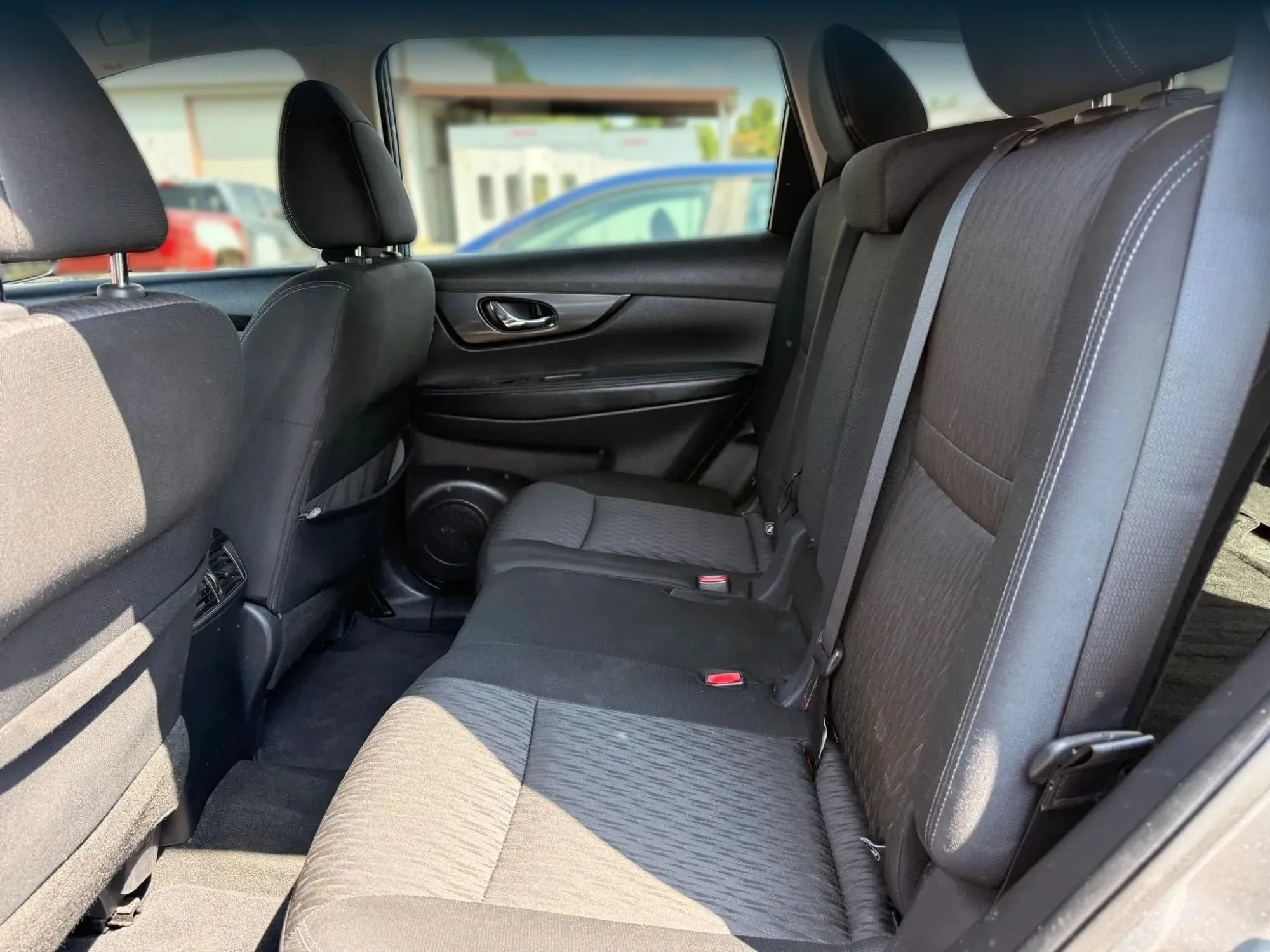Used 2019 Nissan Rogue SV FWD image 21