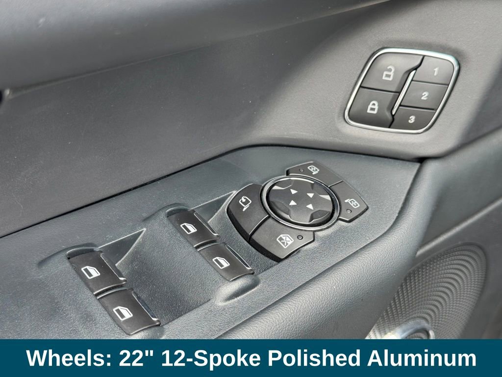 Used 2022 Ford Expedition Platinum image 17