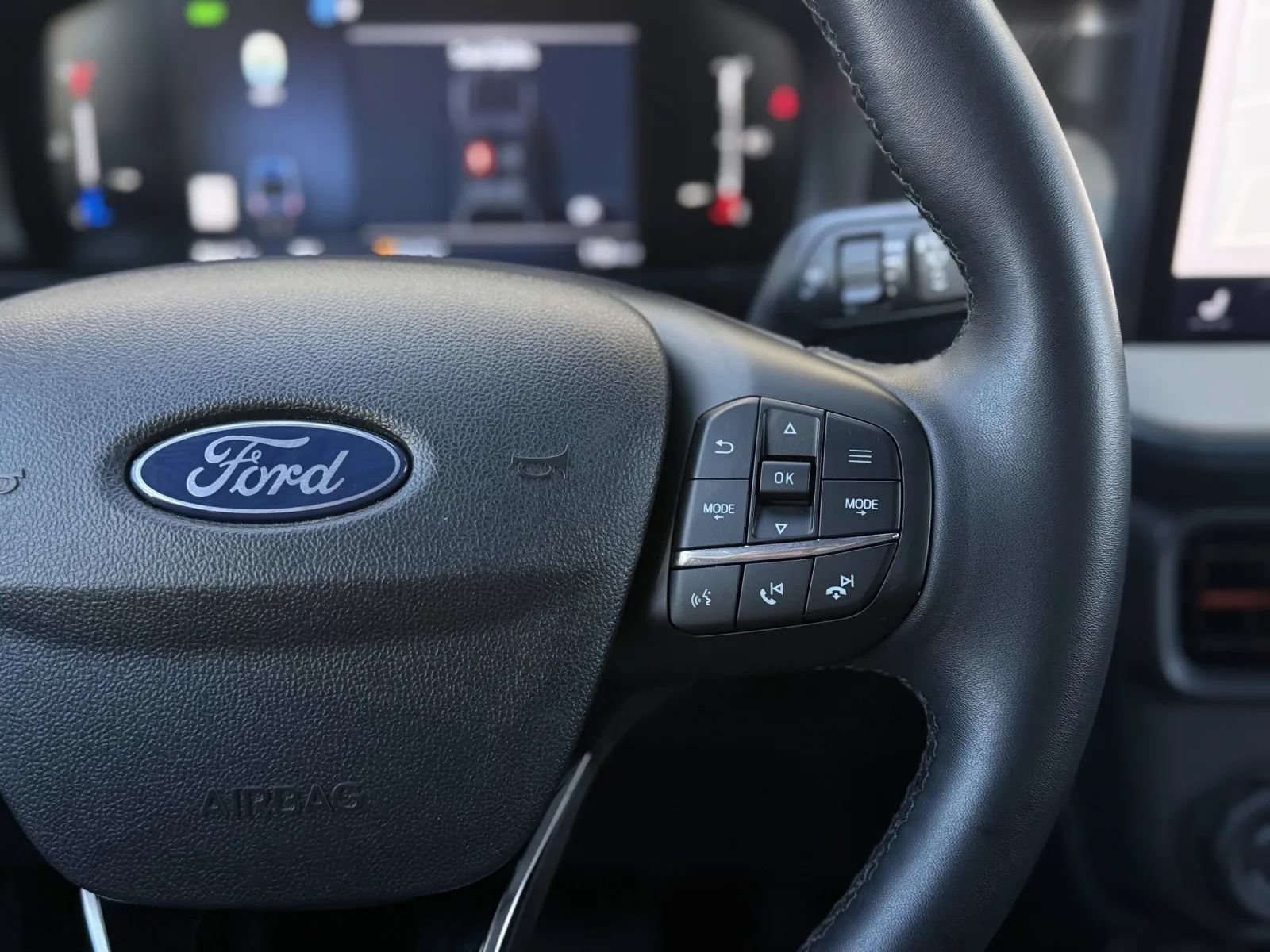 Used 2026 Ford Maverick Lariat w/ 4K Tow Package AWD/4WD image 23