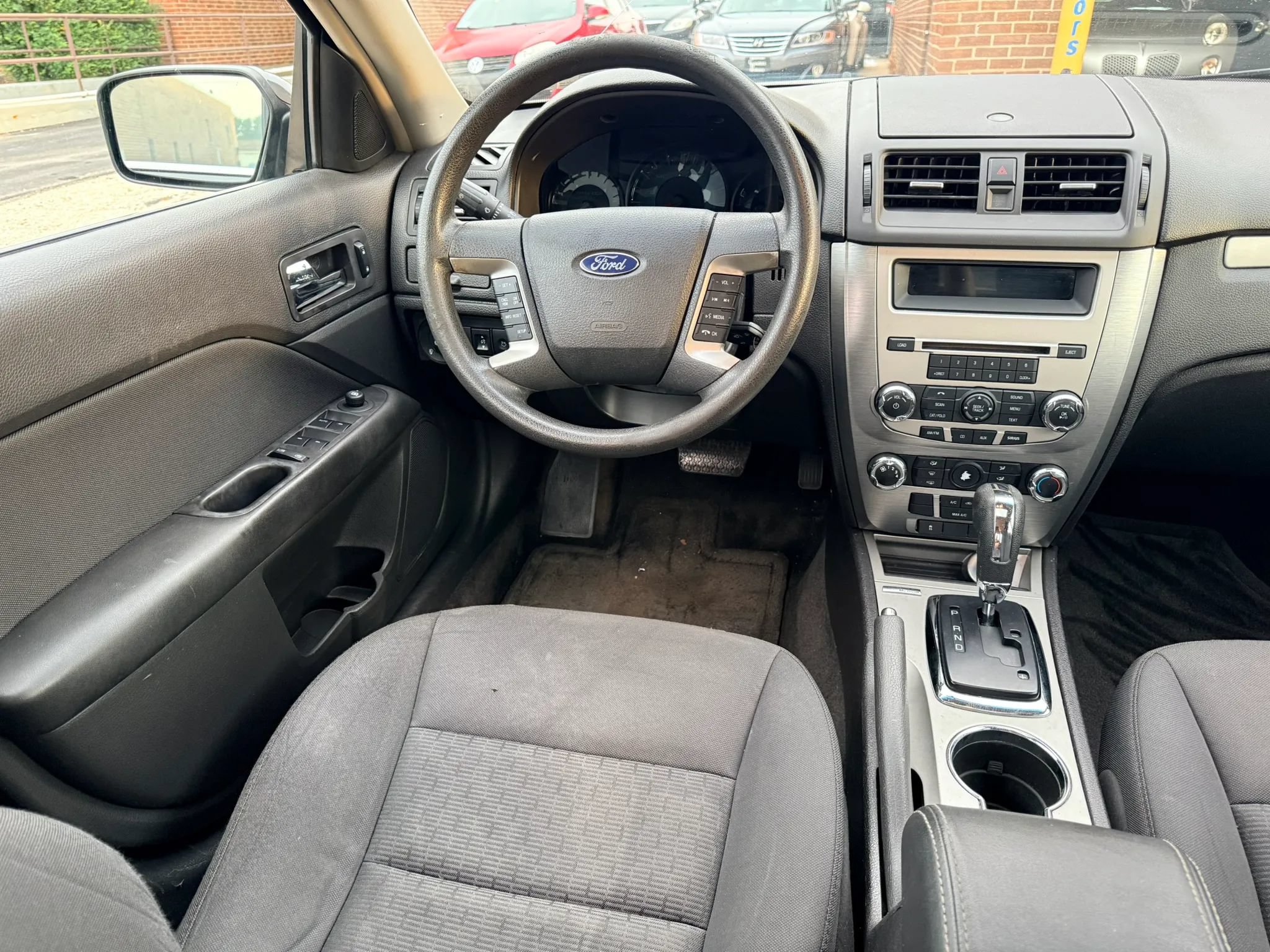 Used 2010 Ford Fusion SE FWD image 8