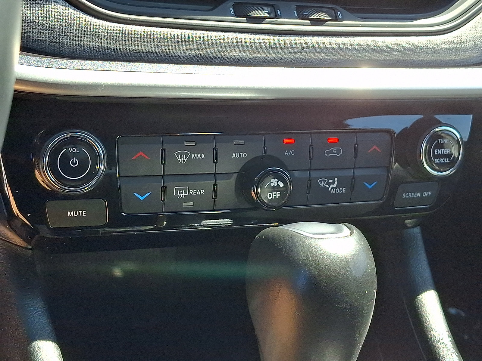 Used 2022 Jeep Compass Latitude w/ Convenience Group AWD/4WD image 15