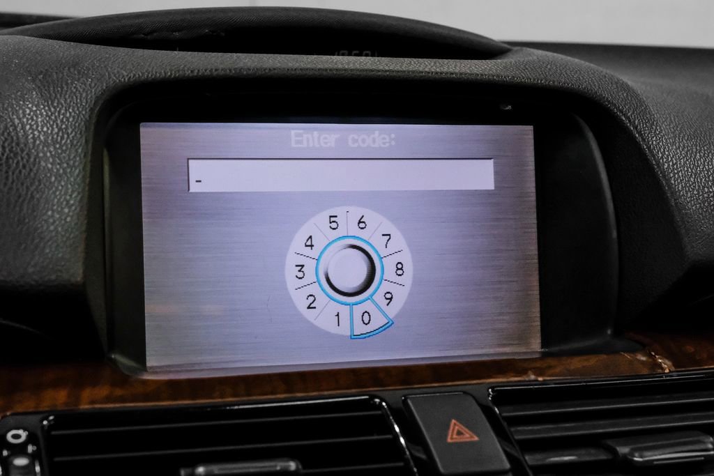 Used 2010 Acura RL image 26