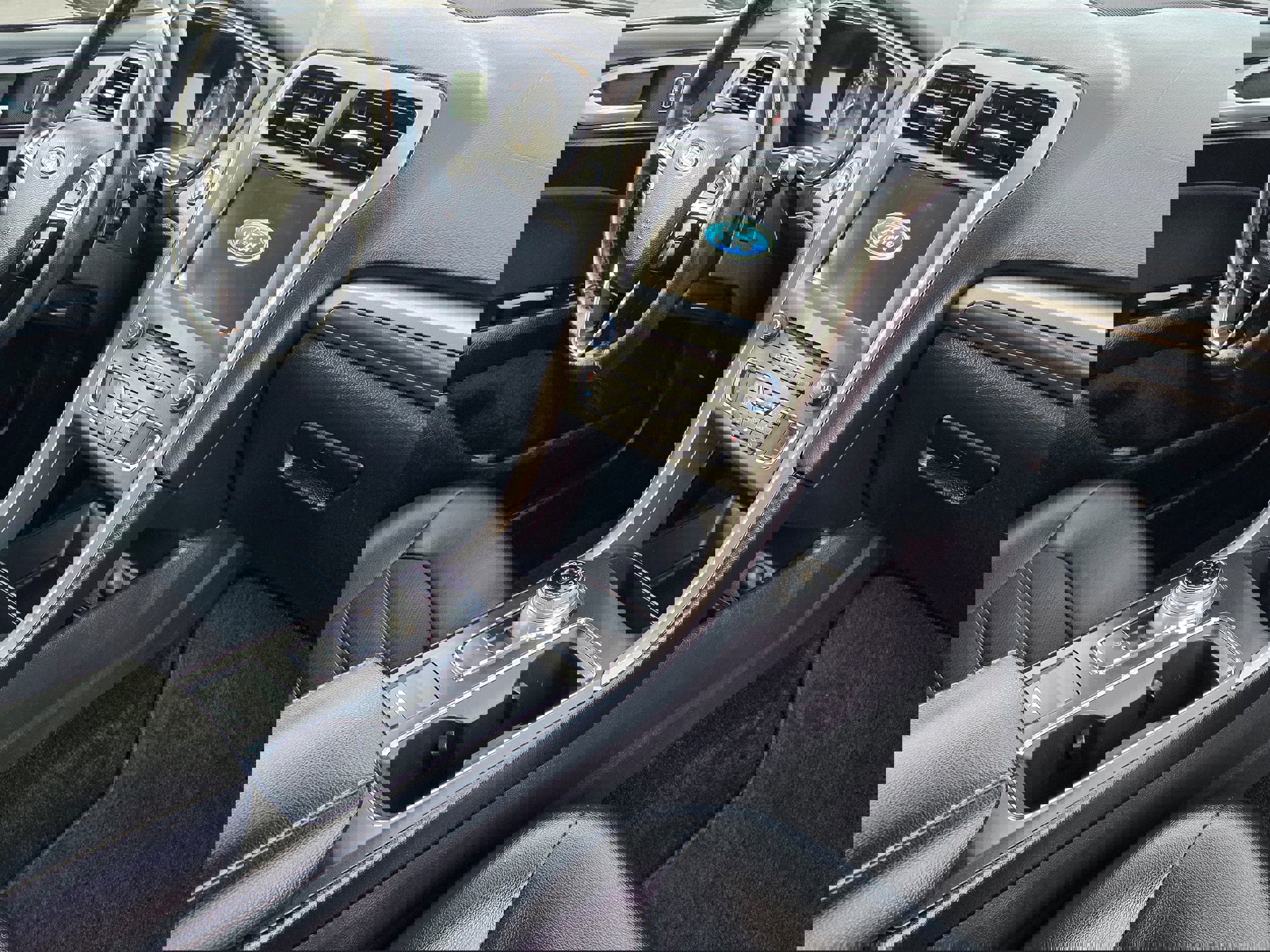 Used 2017 Ford Fusion SE w/ Equipment Group 201A image 26