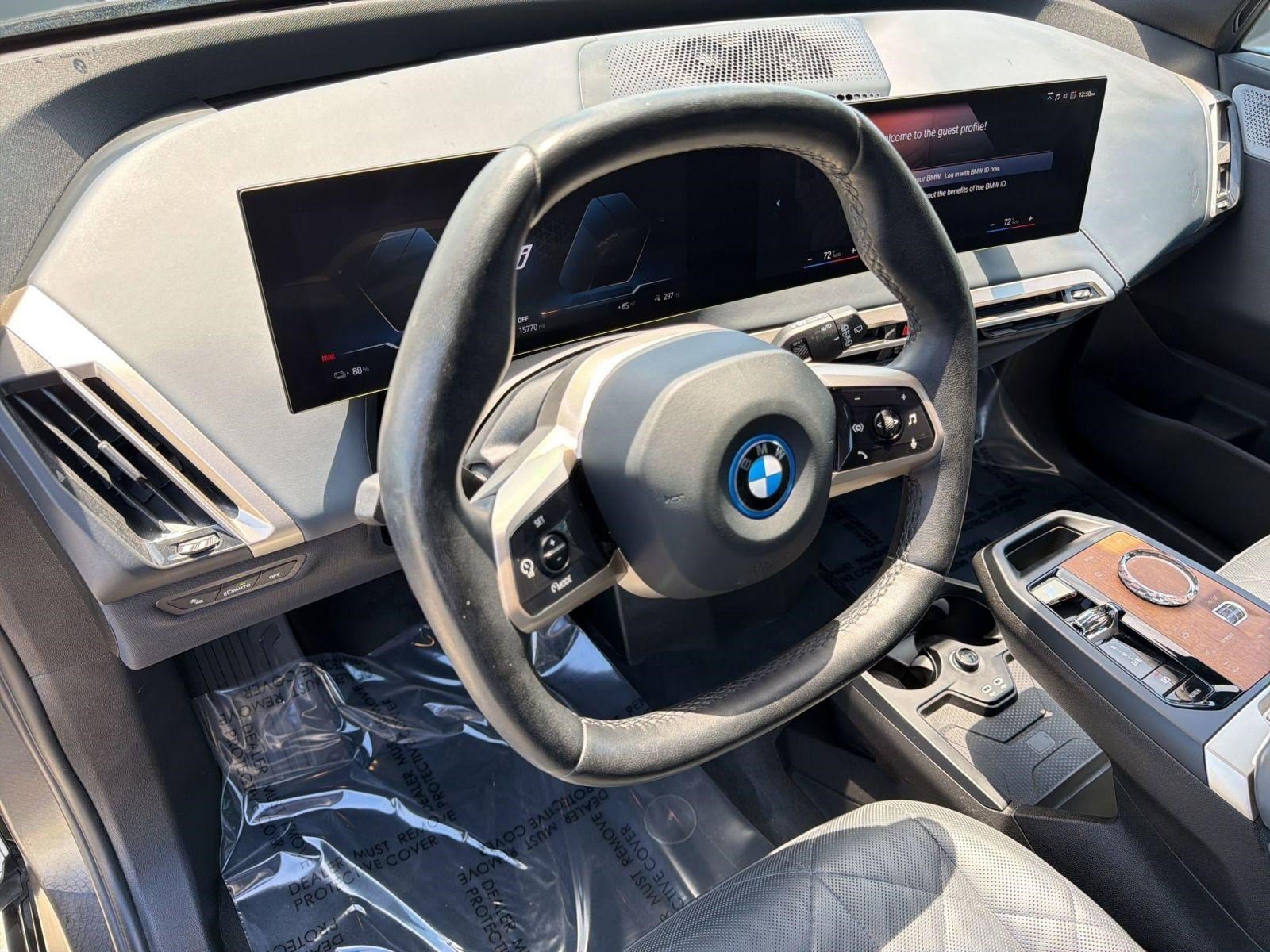 Certified 2023 BMW iX xDrive50 w/ Premium Package AWD/4WD image 21