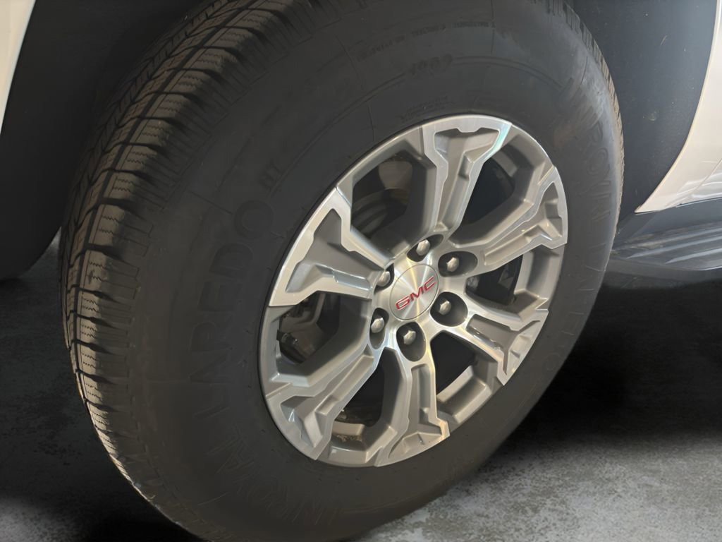 Used 2021 GMC Yukon XL SLE AWD/4WD image 7