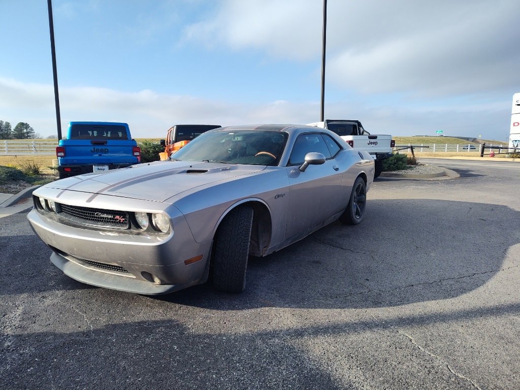 Used 2013 Dodge Challenger R/T w/ Blacktop Pkg image 3