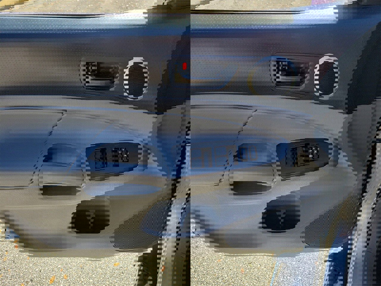 Used 2013 Toyota Tacoma PreRunner w/ SR5 Pkg image 13