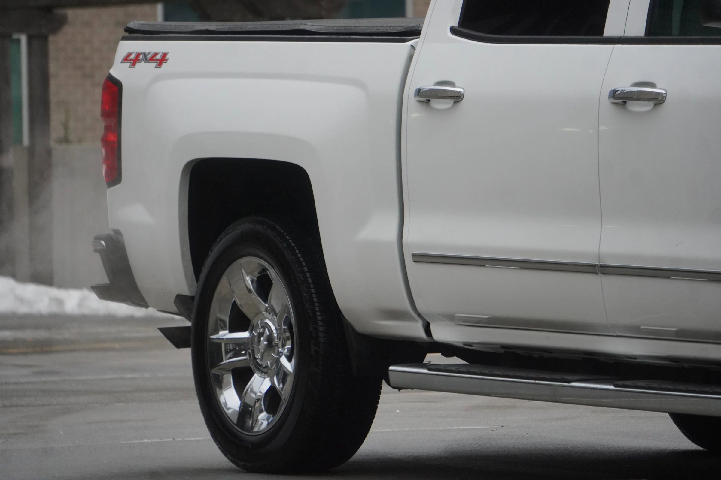 Used 2014 Chevrolet Silverado 1500 LTZ w/ LTZ Plus Package AWD/4WD image 16