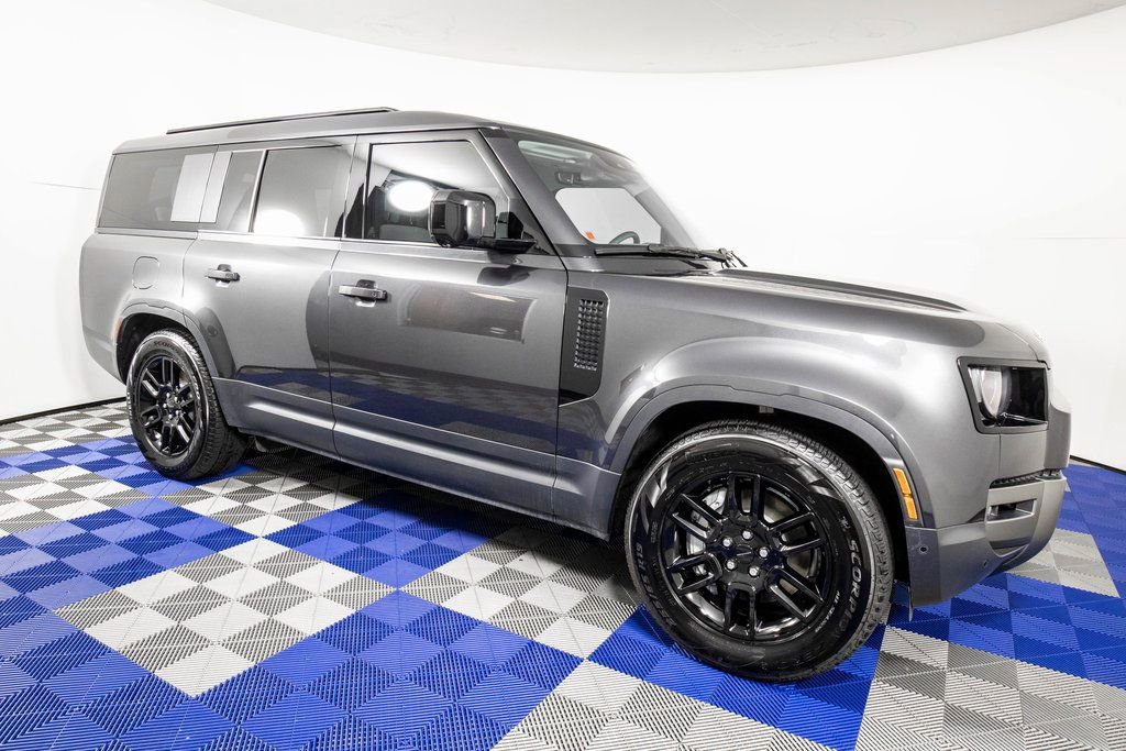 Used 2026 Land Rover Defender 130 S image 3