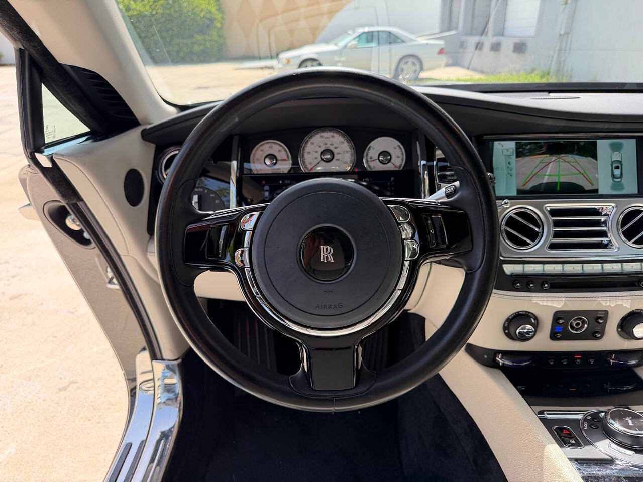 Used 2016 Rolls-Royce Wraith RWD image 19