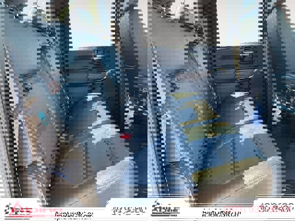 Used 2023 GMC Sierra 3500 Denali w/ Denali Ultimate Package image 13