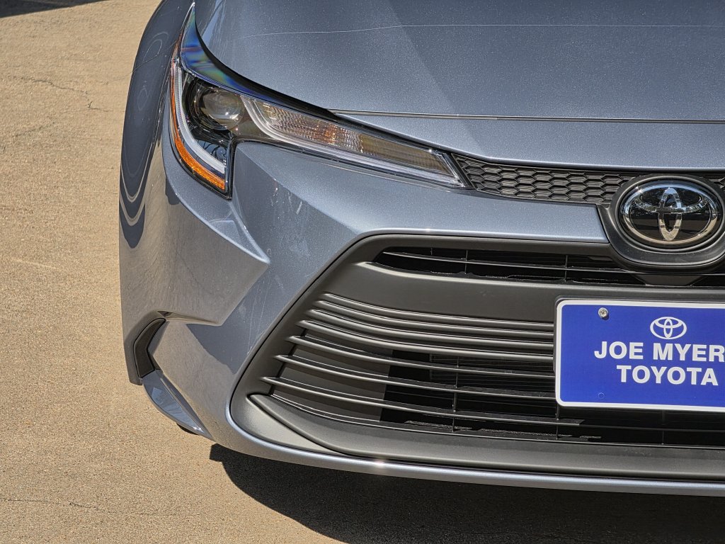 New 2027 Toyota Corolla LE FWD image 5