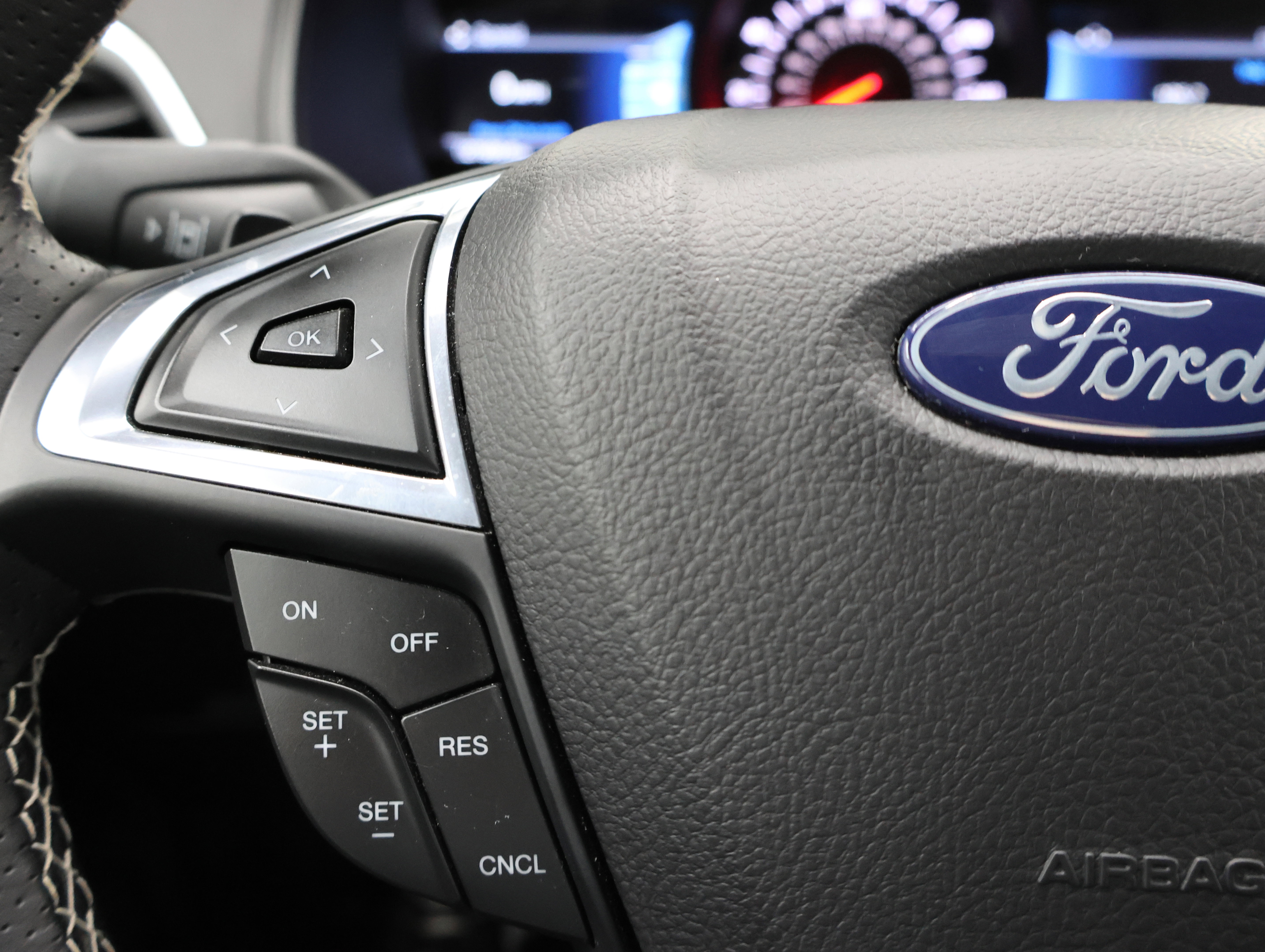 Used 2023 Ford Edge ST AWD/4WD image 15