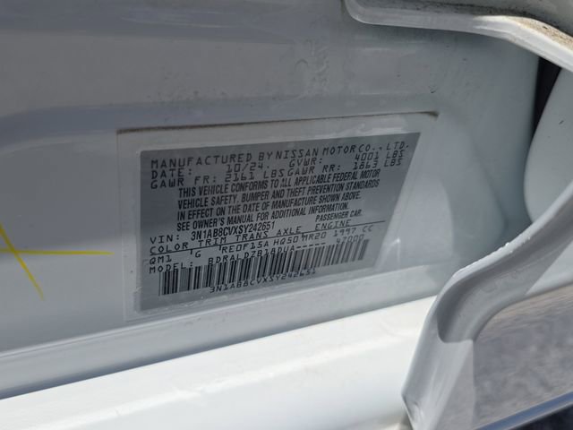 Certified 2025 Nissan Sentra SV image 33