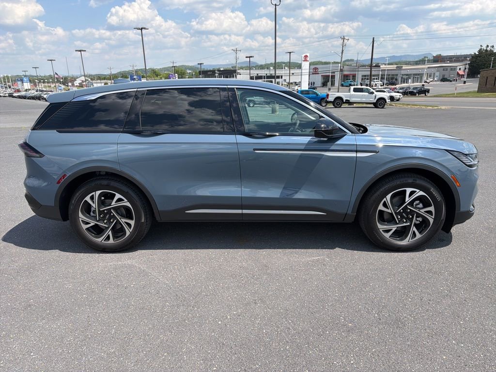New 2026 Lincoln Nautilus Premier w/ Equipment Group 102A AWD/4WD image 6