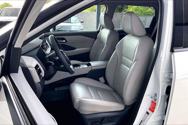 Certified 2023 Nissan Rogue SL w/ SL Premium Package image 8