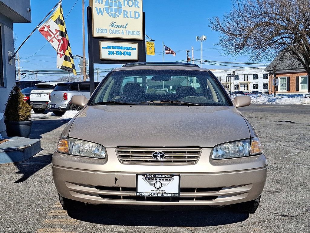 Used 1998 Toyota Camry LE FWD image 2