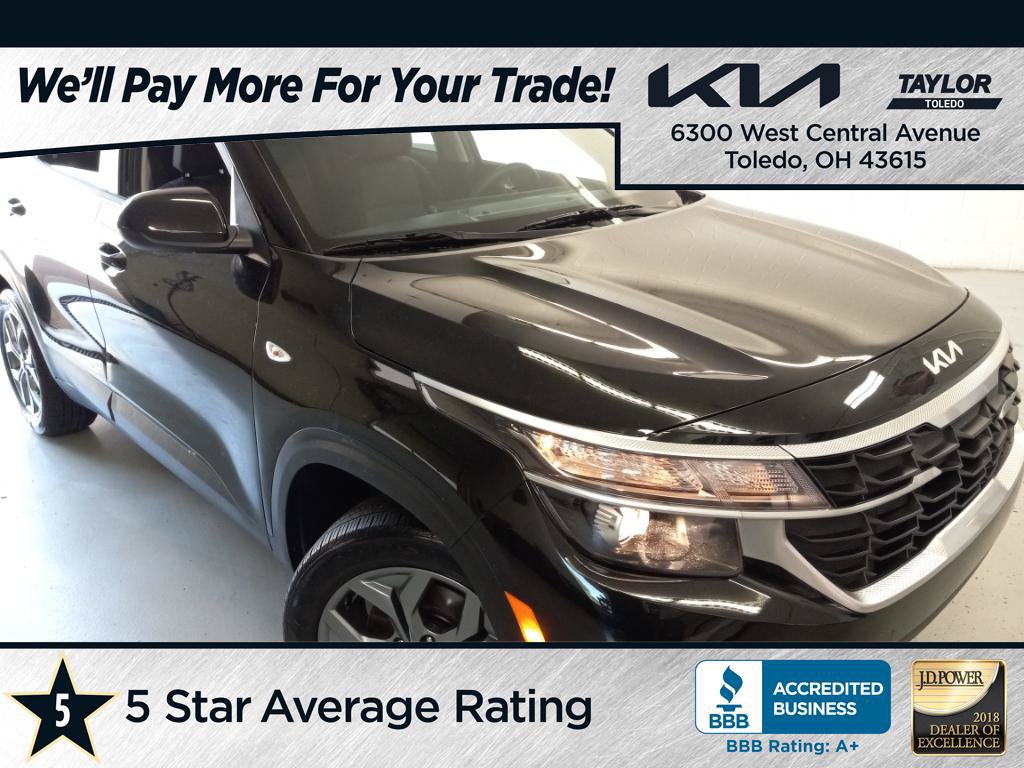 Used 2025 Kia Seltos LX AWD/4WD image 1