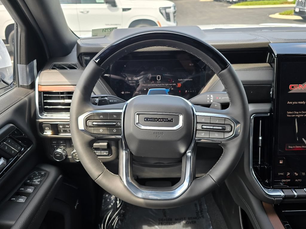 New 2026 GMC Yukon XL Denali w/ Advanced Technology Package AWD/4WD image 13