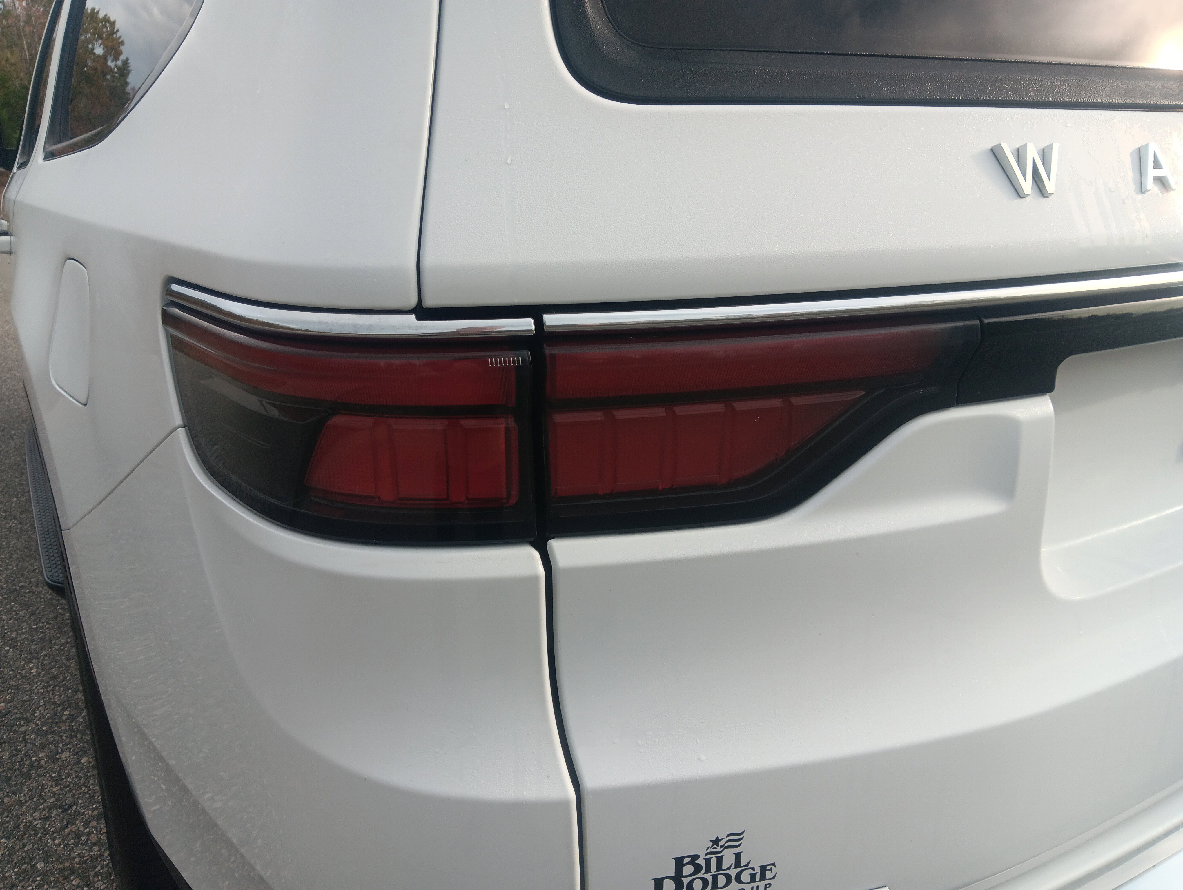 Used 2023 Jeep Wagoneer L Series II image 11